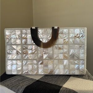 Elegant White Shell Handbag